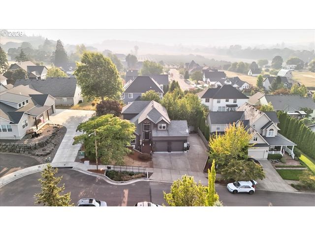 1200 Nw THORN Dr, Albany, OR 97321