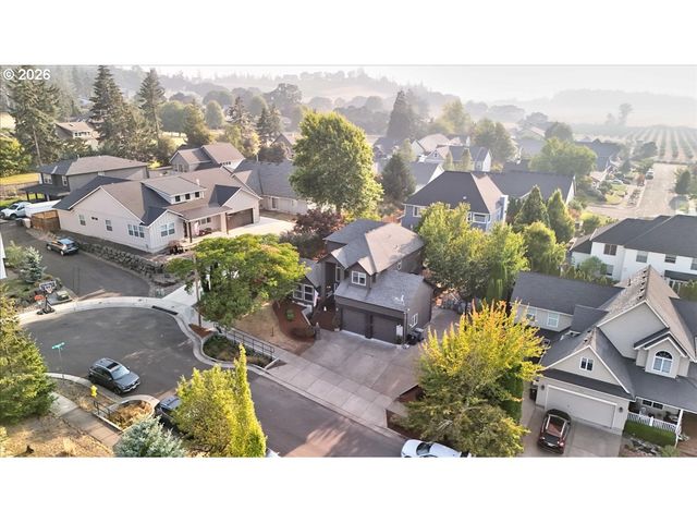 1200 Nw THORN Dr, Albany, OR 97321