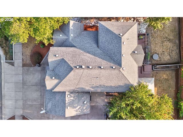1200 Nw THORN Dr, Albany, OR 97321