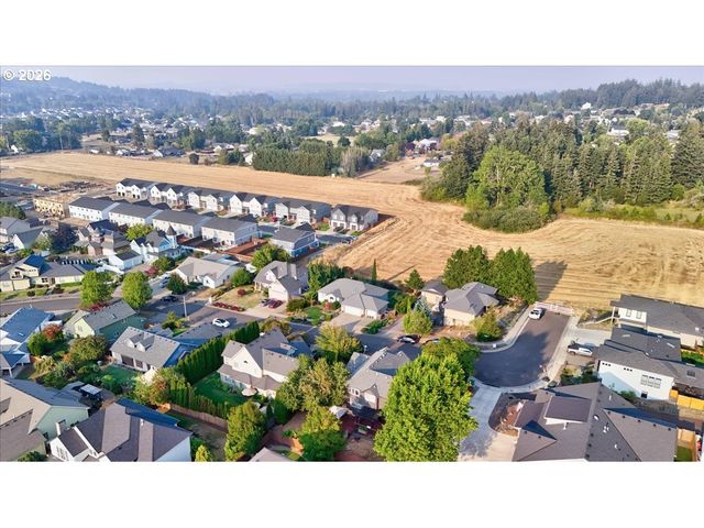1200 Nw THORN Dr, Albany, OR 97321
