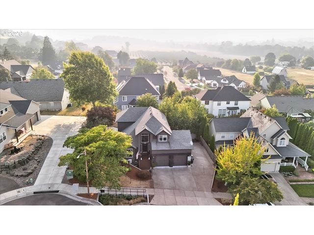 1200 Nw THORN Dr, Albany, OR 97321