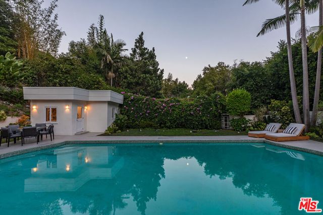 1166 San Ysidro Drive, Beverly Hills, CA 90210