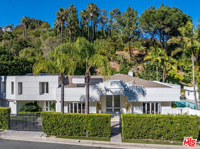 1166 San Ysidro Drive, Beverly Hills, CA 90210