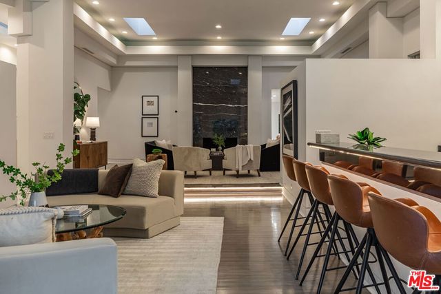 1166 San Ysidro Drive, Beverly Hills, CA 90210