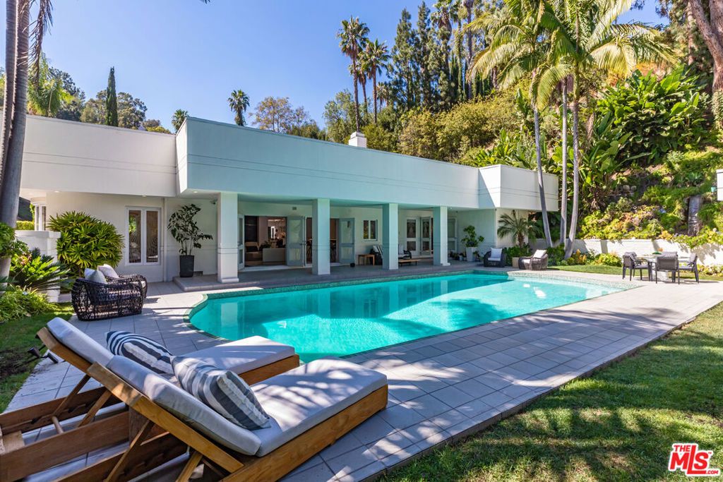 1166 San Ysidro Drive, Beverly Hills, CA 90210