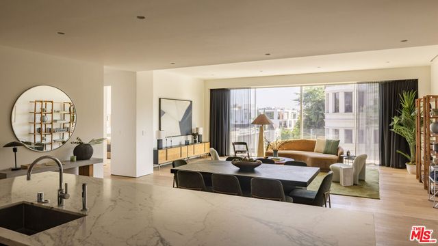 8899 Beverly Boulevard 4G, Los Angeles, CA 90048