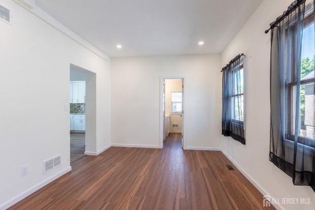 10 Lincoln Street, South River, NJ 08882