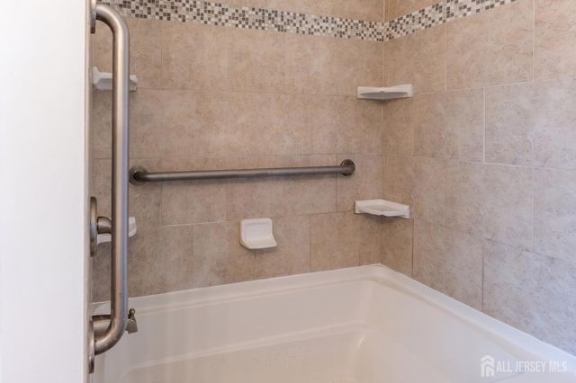 10 Lincoln Street, South River, NJ 08882