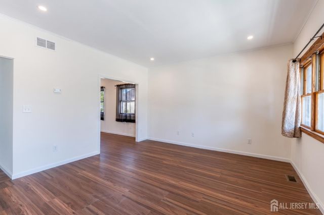 10 Lincoln Street, South River, NJ 08882