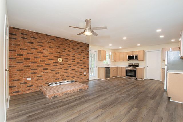 14 CIDER CT, Linden, VA 22642