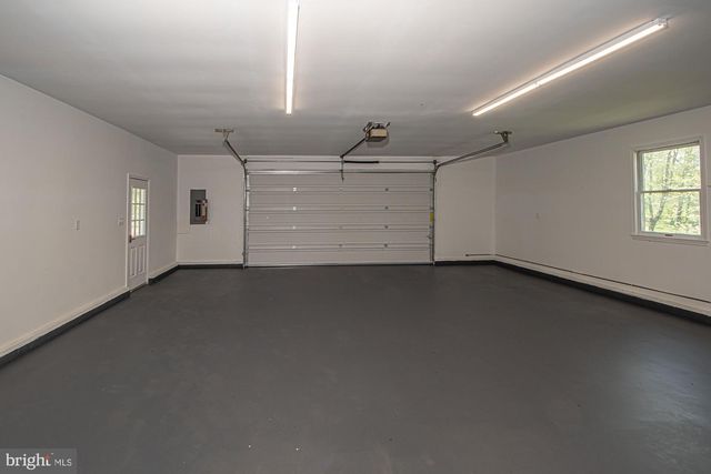 14 CIDER CT, Linden, VA 22642