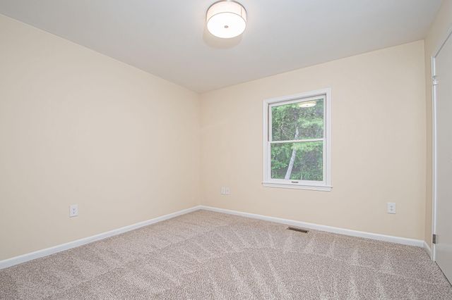 14 CIDER CT, Linden, VA 22642