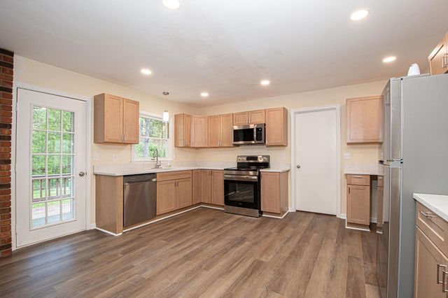 14 CIDER CT, Linden, VA 22642