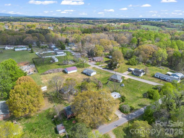 208 Oak Drive, Shelby, NC 28150