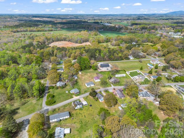 208 Oak Drive, Shelby, NC 28150