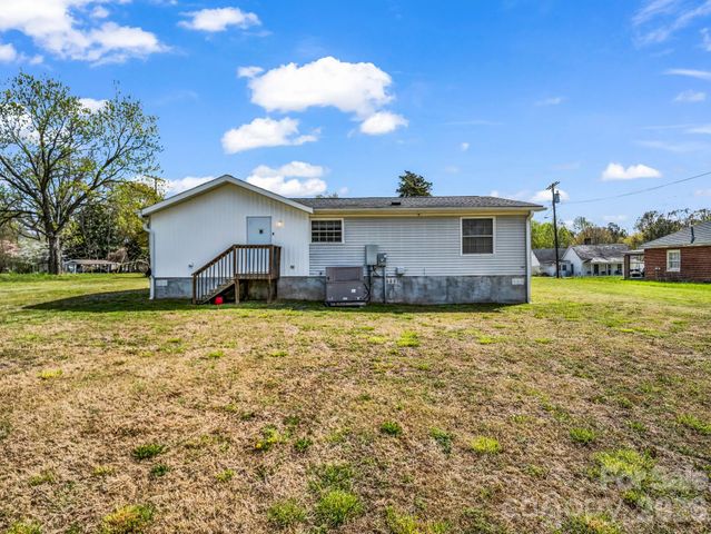 208 Oak Drive, Shelby, NC 28150