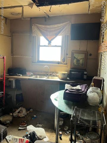 15493 Kentucky Street, Detroit, MI 48238