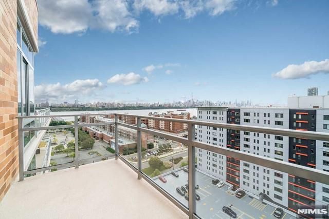 1807 Hudson Park, Edgewater, NJ 07020