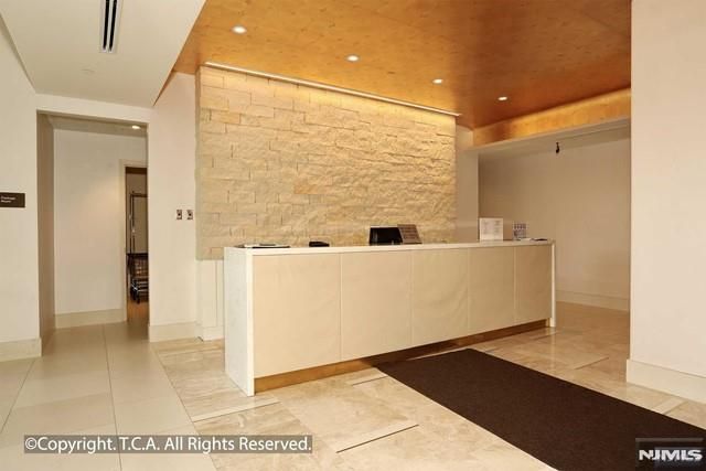 1807 Hudson Park, Edgewater, NJ 07020