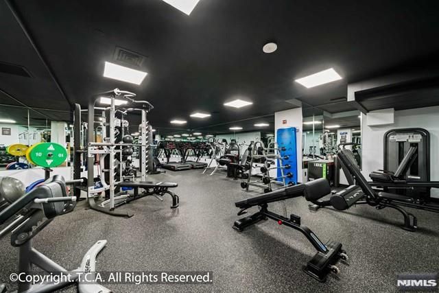 1807 Hudson Park, Edgewater, NJ 07020
