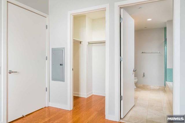 1807 Hudson Park, Edgewater, NJ 07020