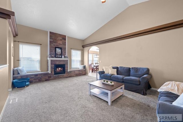 4877 Sabrina, Chubbuck, ID 83201