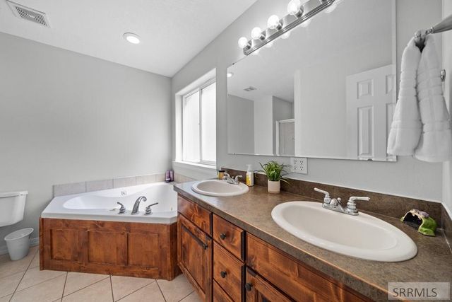 4877 Sabrina, Chubbuck, ID 83201