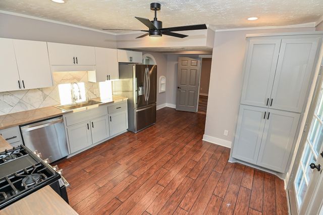 1031 Meyer Street, Sealy, TX 77474