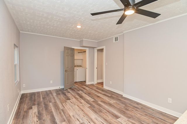 1031 Meyer Street, Sealy, TX 77474