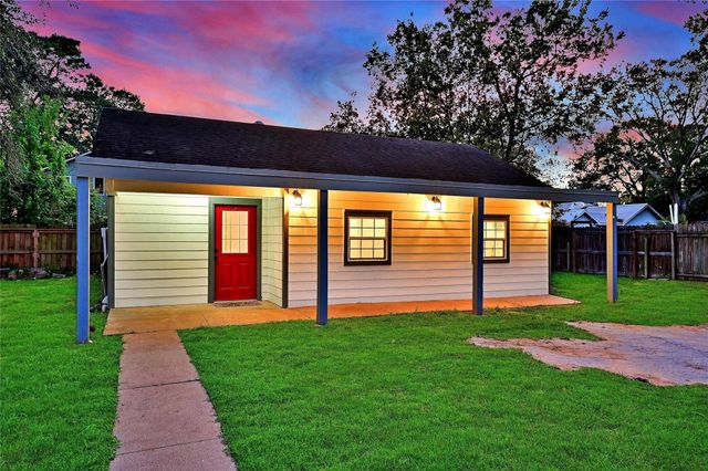 1031 Meyer Street, Sealy, TX 77474