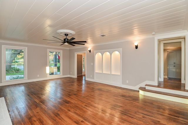 1031 Meyer Street, Sealy, TX 77474