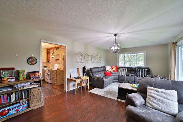 401 Jefferson Avenue S, Sebeka, MN 56477