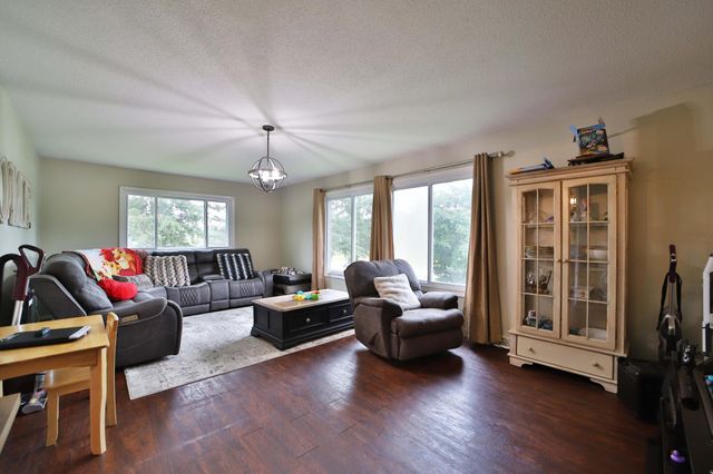 401 Jefferson Avenue S, Sebeka, MN 56477