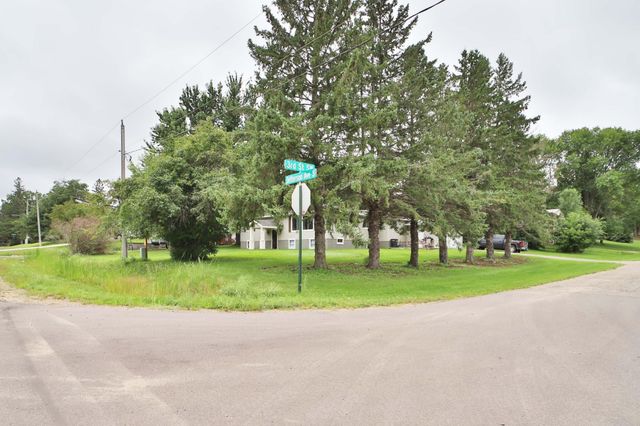 401 Jefferson Avenue S, Sebeka, MN 56477
