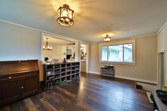 401 Jefferson Avenue S, Sebeka, MN 56477