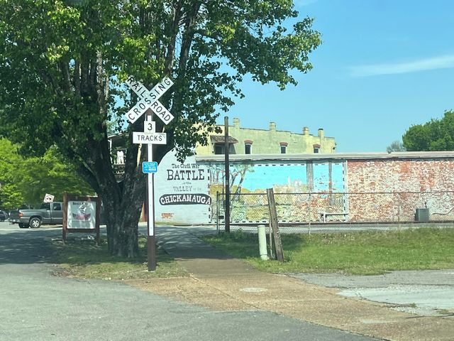 102 W 8th Street, Chickamauga, GA 30707