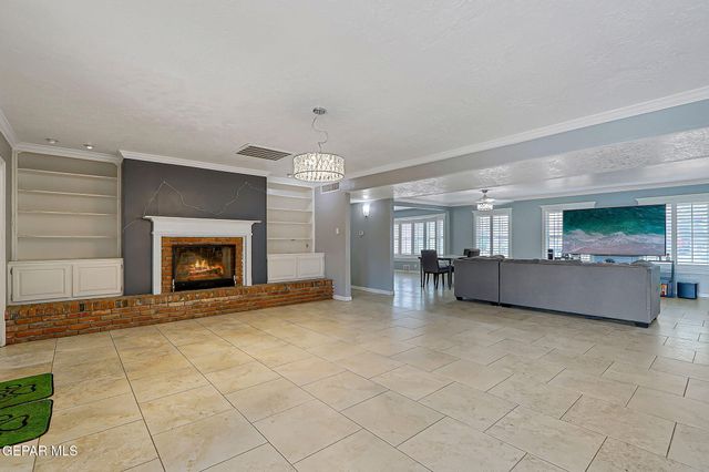 4620 Frankfort Avenue, El Paso, TX 79903