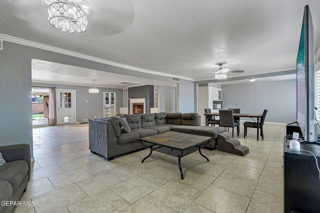 4620 Frankfort Avenue, El Paso, TX 79903