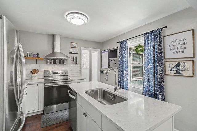 207 W Russell Street, Saline, MI 48176