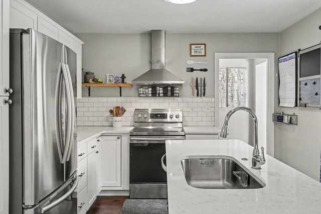 207 W Russell Street, Saline, MI 48176