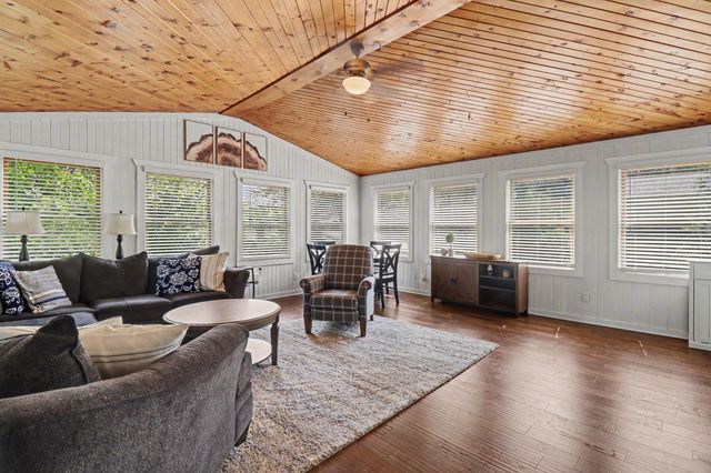 207 W Russell Street, Saline, MI 48176