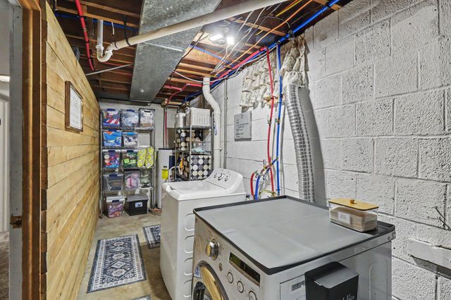 207 W Russell Street, Saline, MI 48176