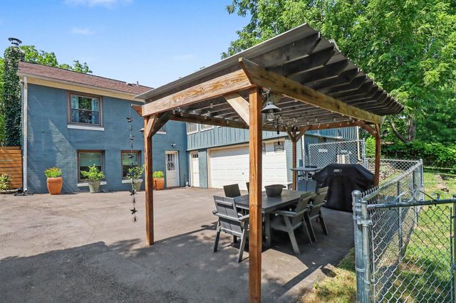 207 W Russell Street, Saline, MI 48176