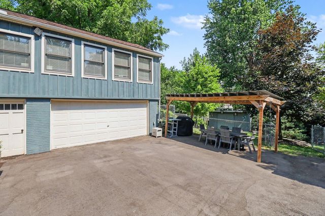 207 W Russell Street, Saline, MI 48176