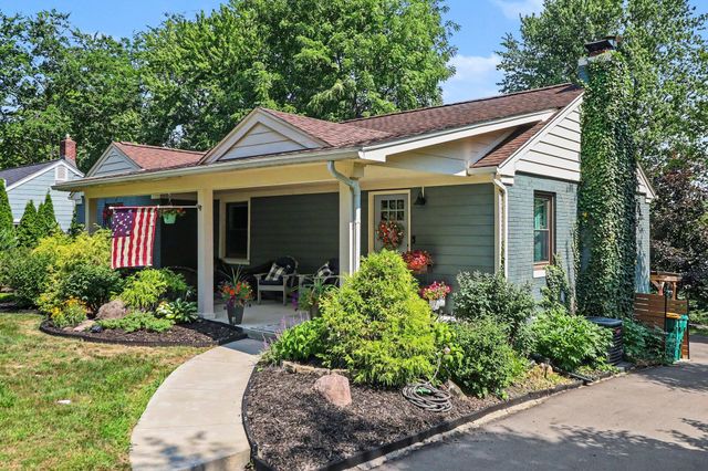 207 W Russell Street, Saline, MI 48176