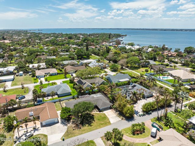 435 10th Avenue, Indialantic, FL 32903