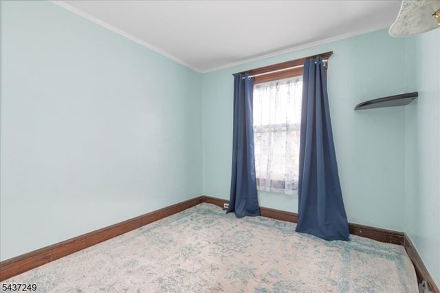 126 Berwyn St, Roselle Park Boro, NJ 07204