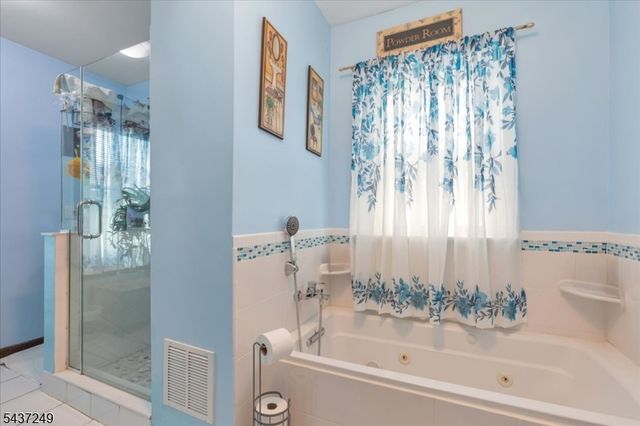 126 Berwyn St, Roselle Park Boro, NJ 07204