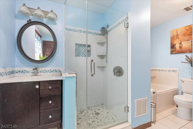 126 Berwyn St, Roselle Park Boro, NJ 07204