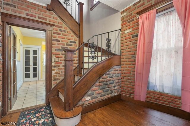 126 Berwyn St, Roselle Park Boro, NJ 07204